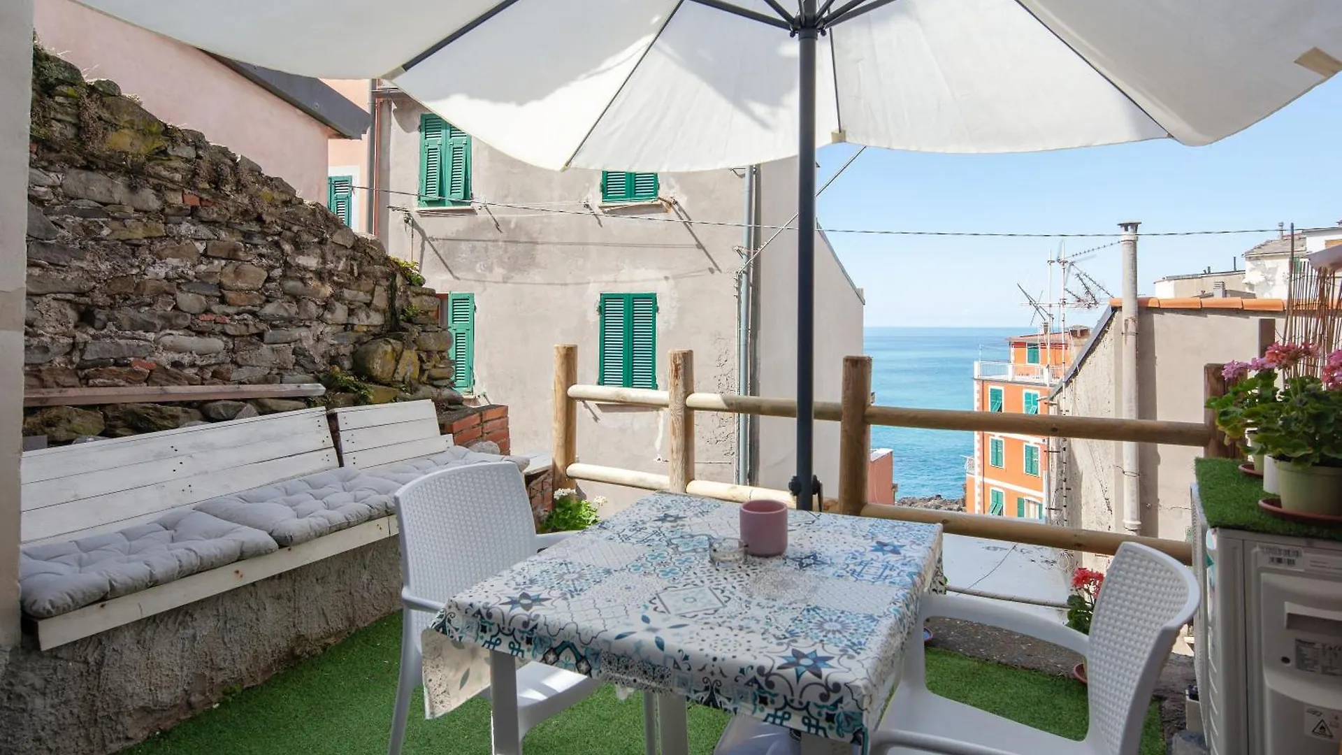 Ariel - Sea View Double Room contacts